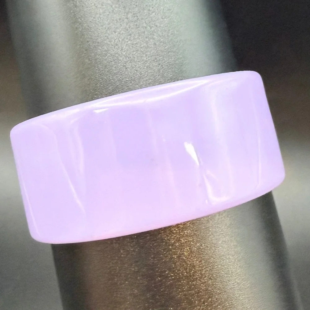Vintage Bangle Bracelet Size 8.25 Lavender Chunky Wide Light PurpleStackable